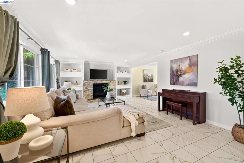 2358 Crestline Rd Pleasanton, CA 94566