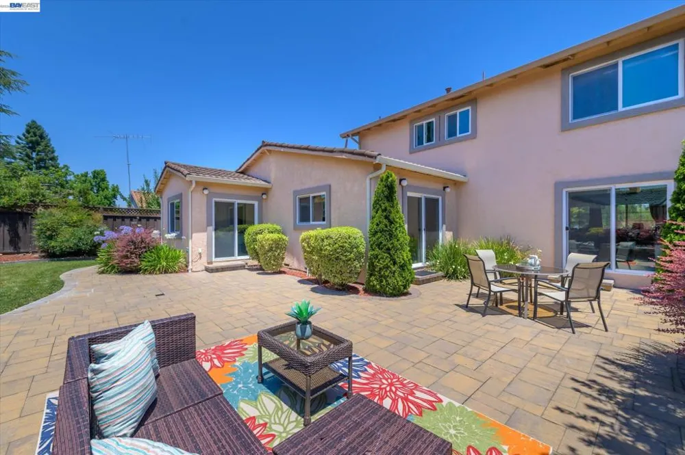 2358 Crestline Rd Pleasanton, CA 94566