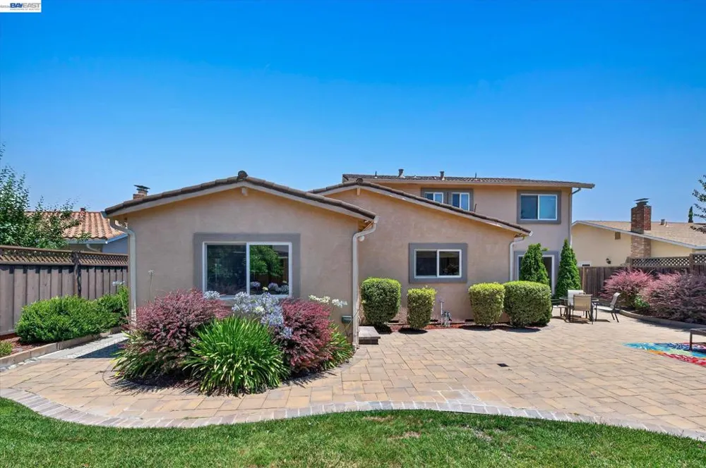 2358 Crestline Rd Pleasanton, CA 94566