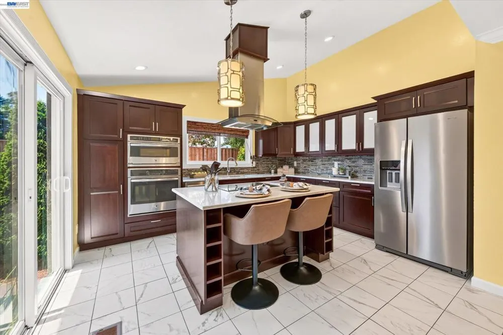 2358 Crestline Rd Pleasanton, CA 94566