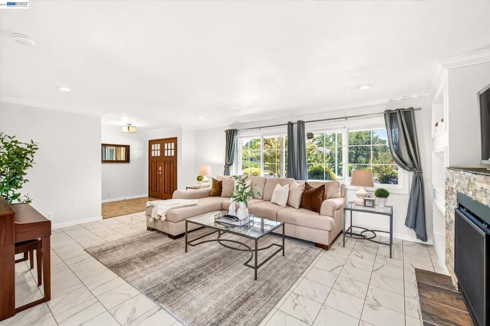 2358 Crestline Rd Pleasanton, CA 94566