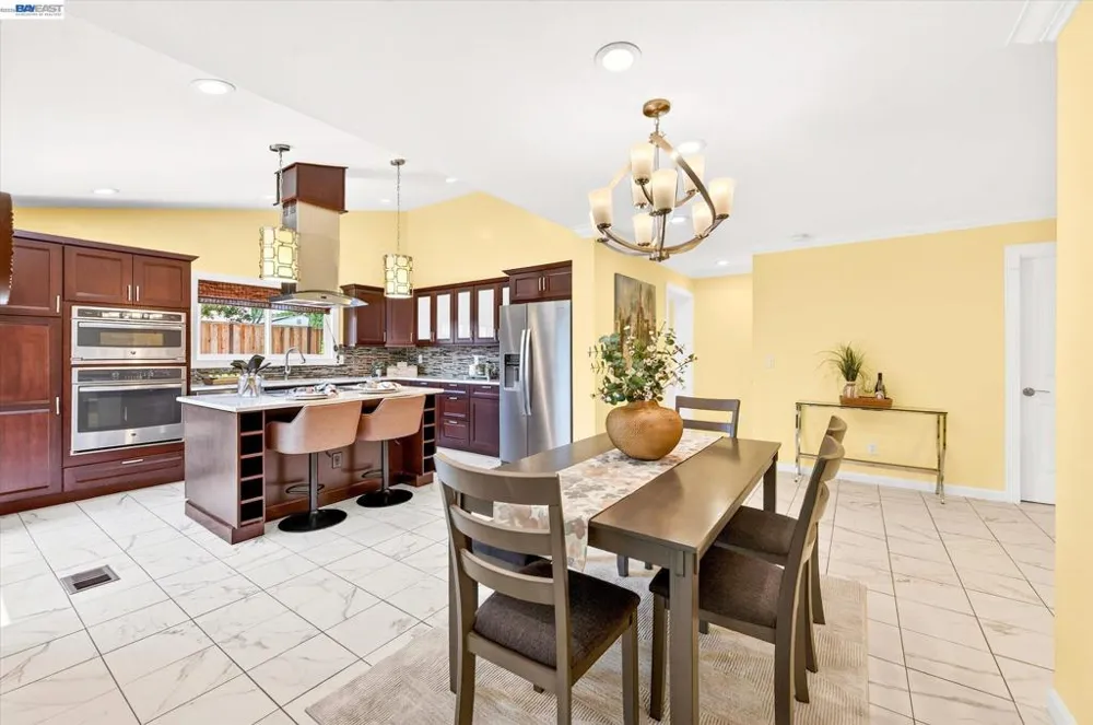 2358 Crestline Rd Pleasanton, CA 94566