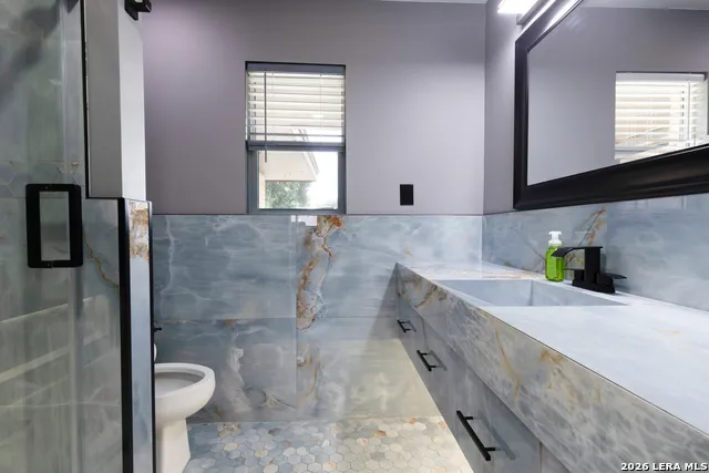 717 E. Brazos Pearsall, TX 78061