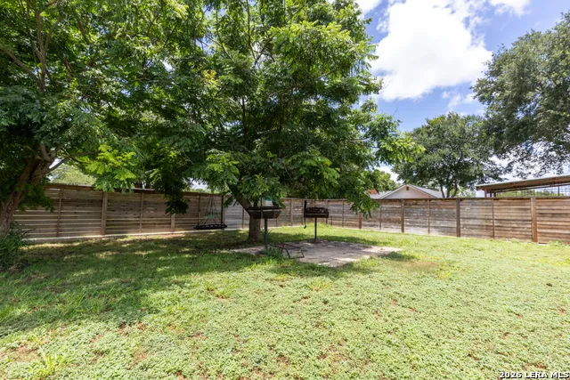 717 E. Brazos Pearsall, TX 78061