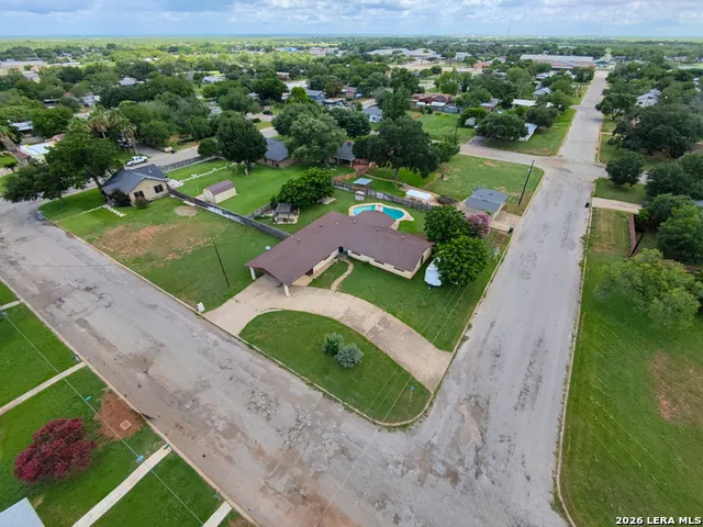 717 E. Brazos Pearsall, TX 78061