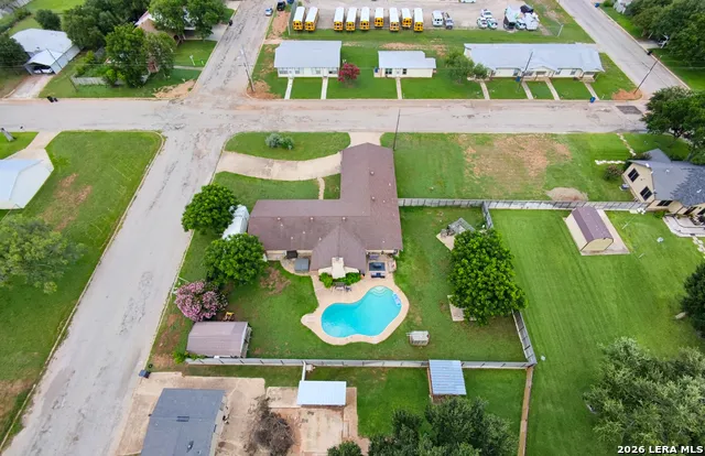717 E. Brazos Pearsall, TX 78061