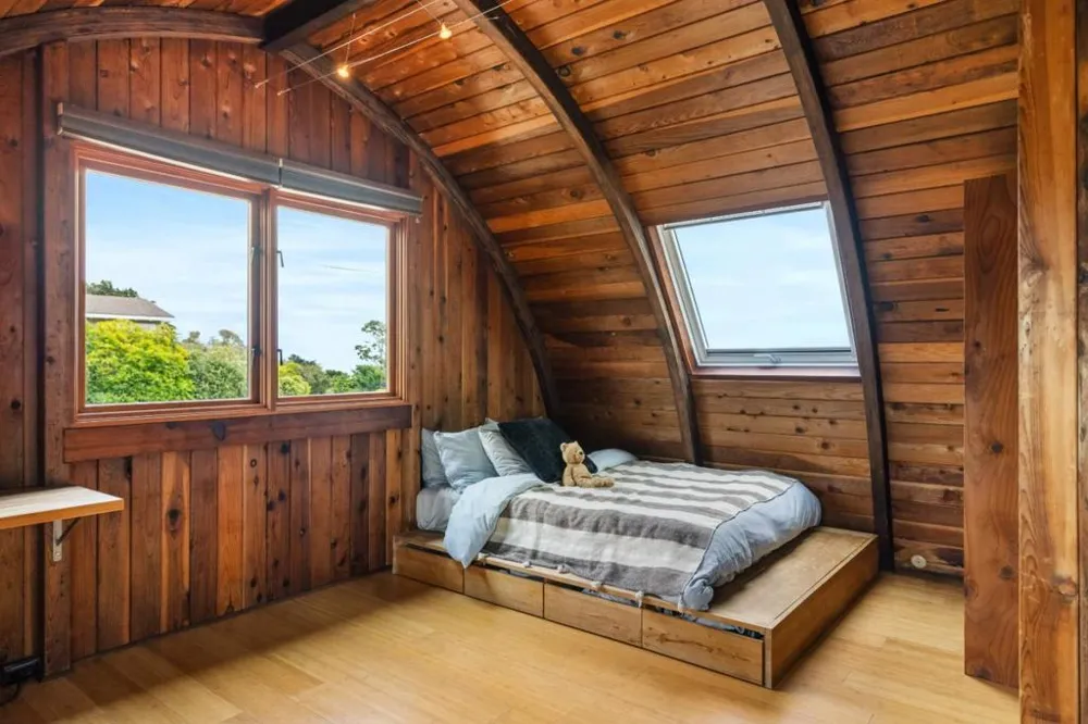 24312 San Juan Road Carmel, CA 93923