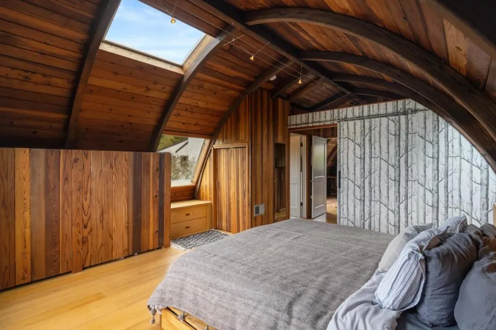 24312 San Juan Road Carmel, CA 93923