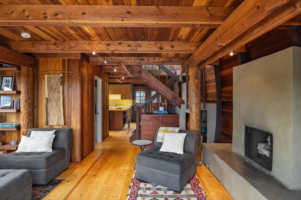 24312 San Juan Road Carmel, CA 93923