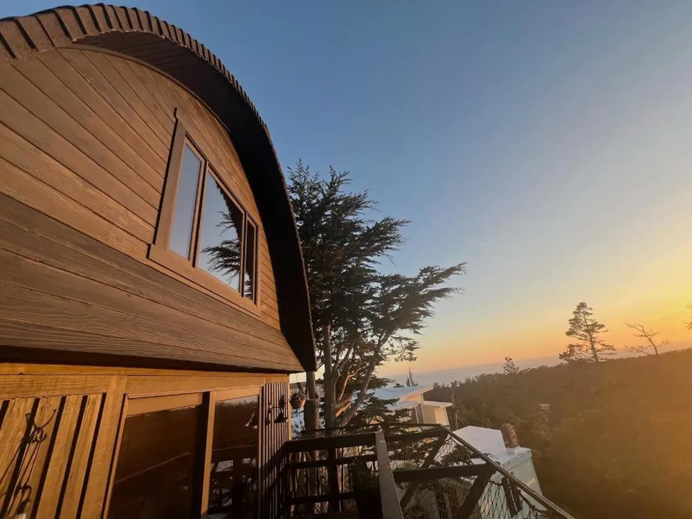 24312 San Juan Road Carmel, CA 93923