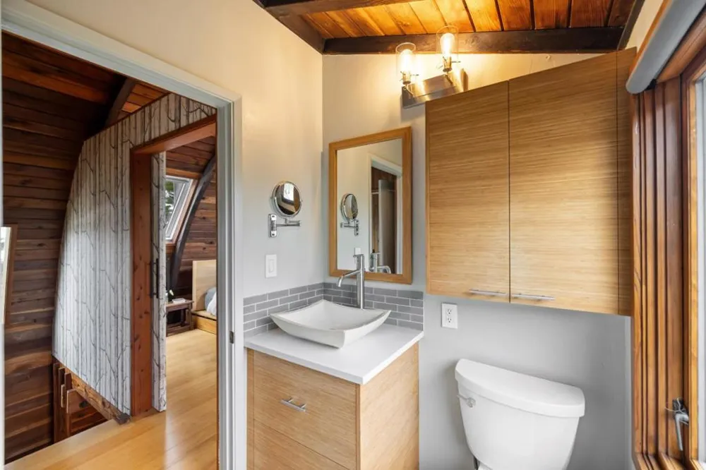 24312 San Juan Road Carmel, CA 93923
