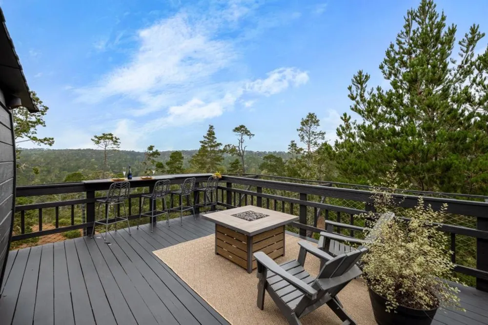 24312 San Juan Road Carmel, CA 93923