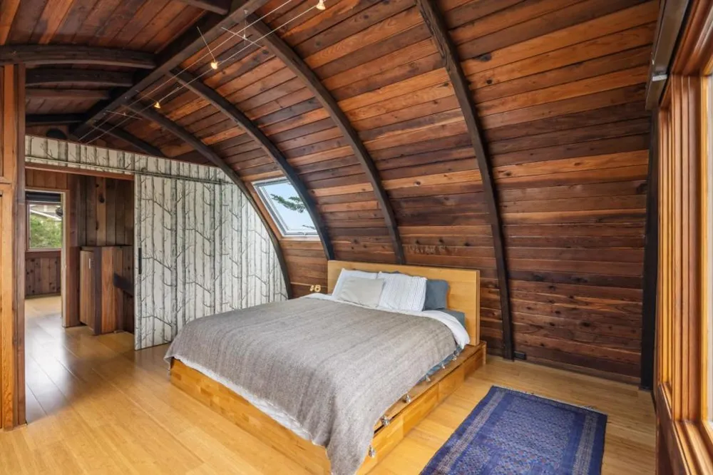 24312 San Juan Road Carmel, CA 93923