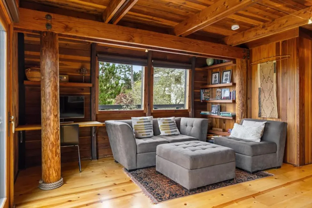 24312 San Juan Road Carmel, CA 93923