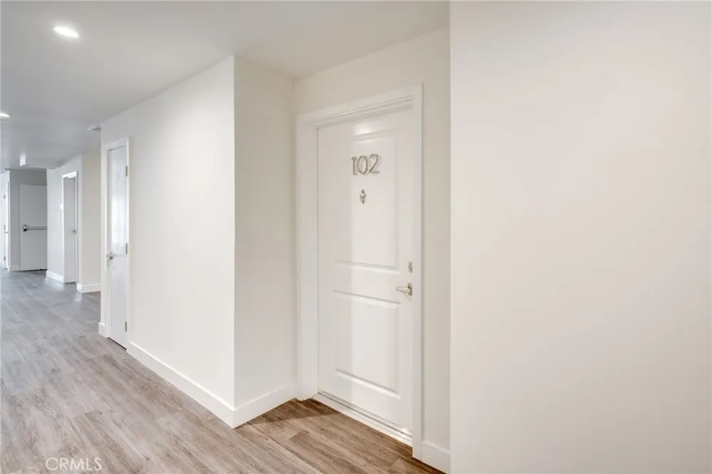 14526 Hartland Street #103 Van Nuys, CA 91405