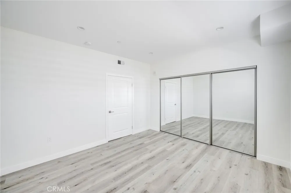 14526 Hartland Street #103 Van Nuys, CA 91405