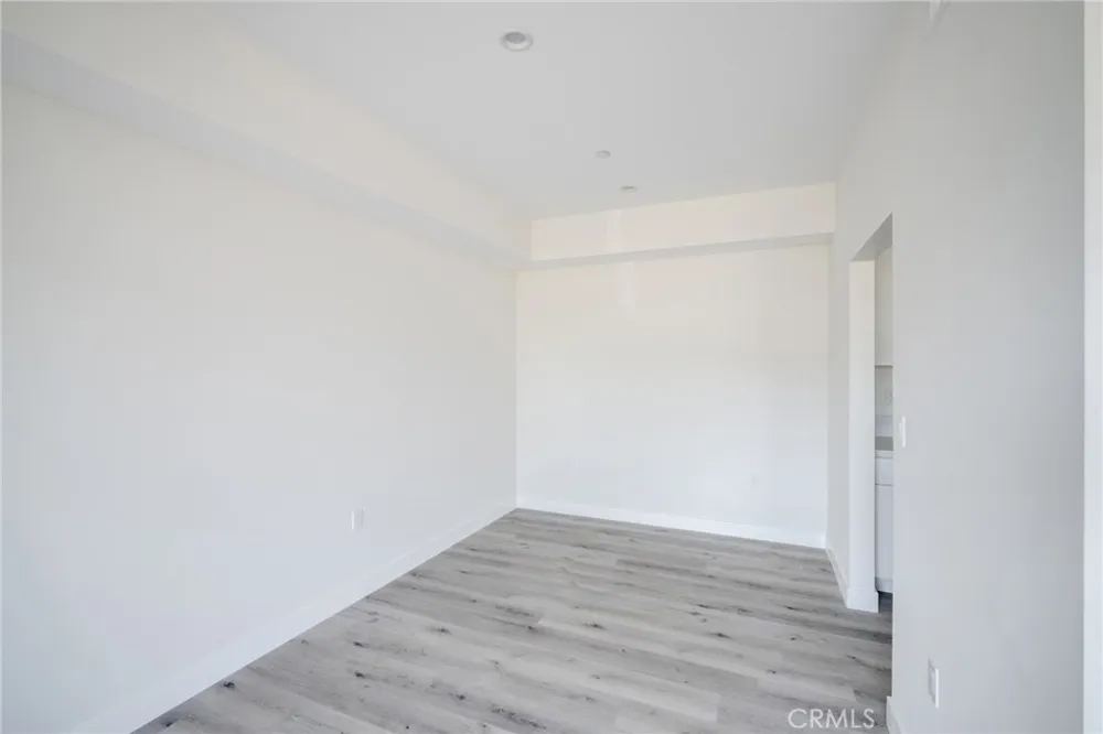 14526 Hartland Street #103 Van Nuys, CA 91405