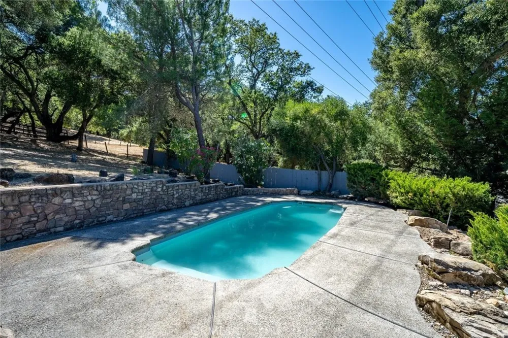 1731 San Fernando Road Atascadero, CA 93422