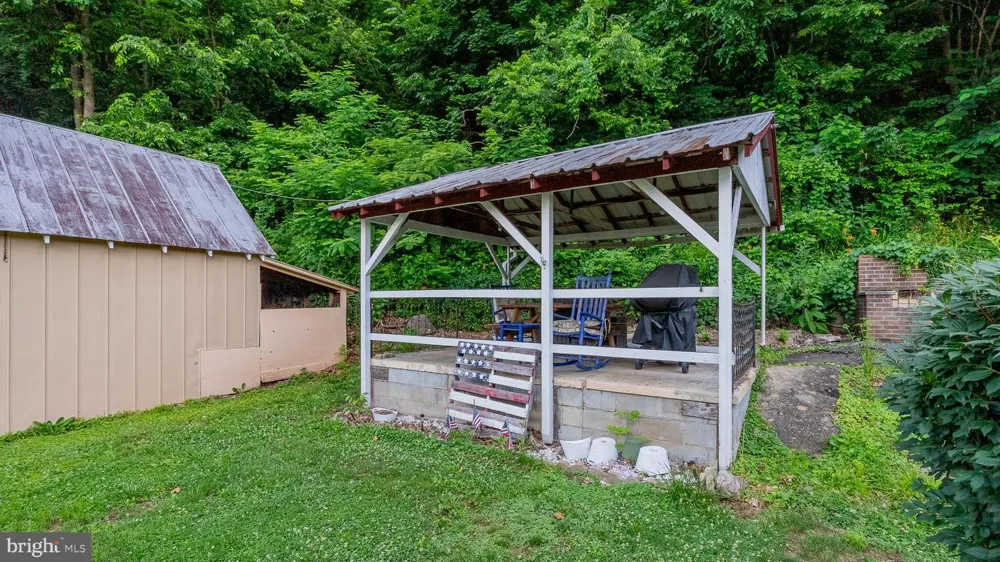 8462 FORK HIGHWAY Cabins, WV 26855