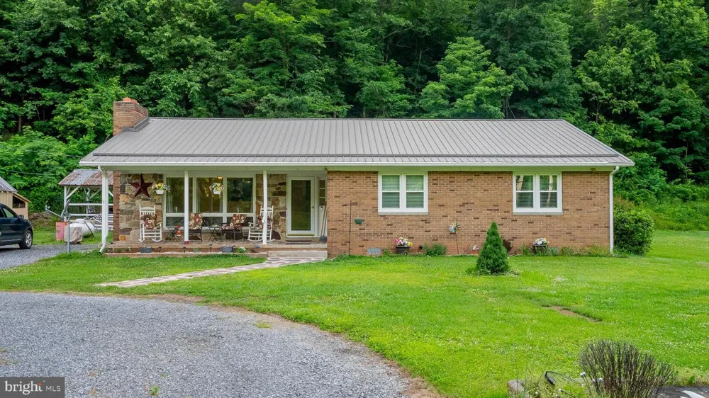 8462 FORK HIGHWAY Cabins, WV 26855