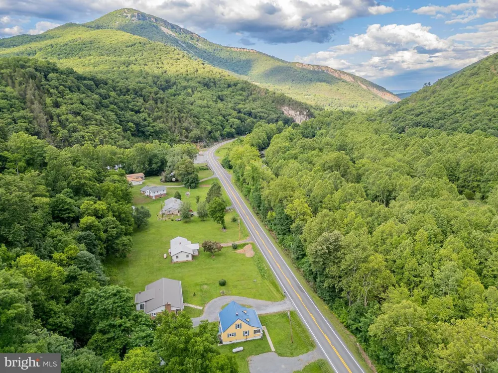 8462 FORK HIGHWAY Cabins, WV 26855