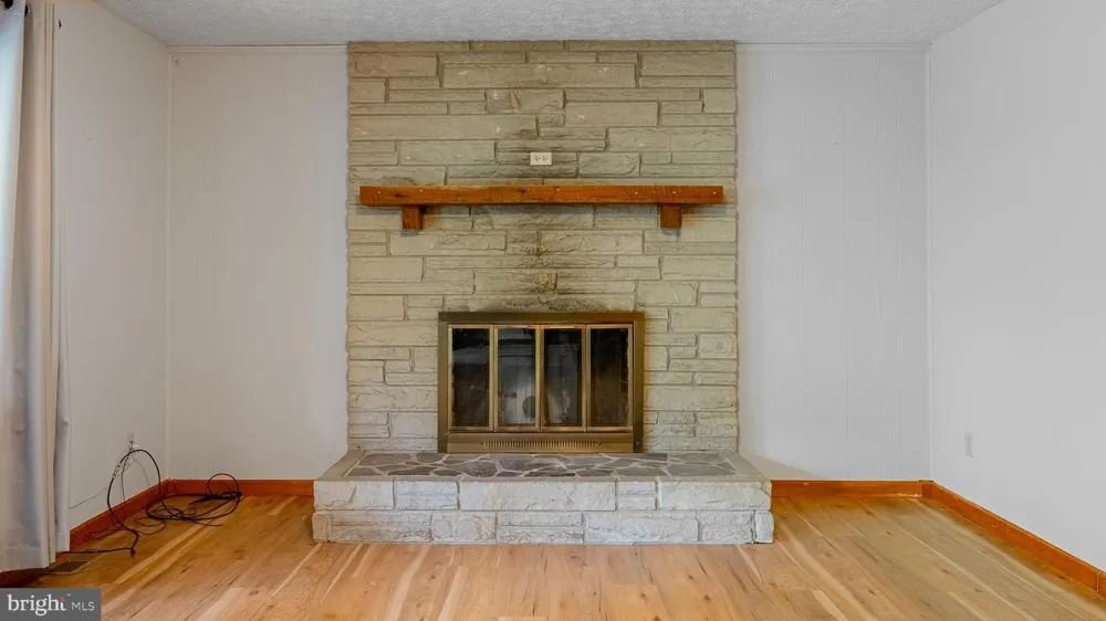 8462 FORK HIGHWAY Cabins, WV 26855