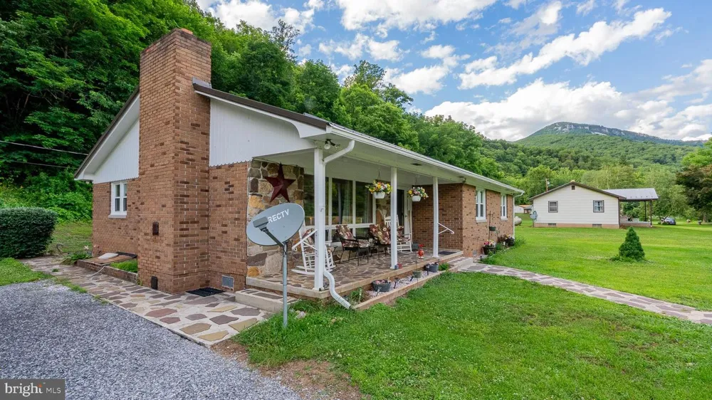 8462 FORK HIGHWAY Cabins, WV 26855