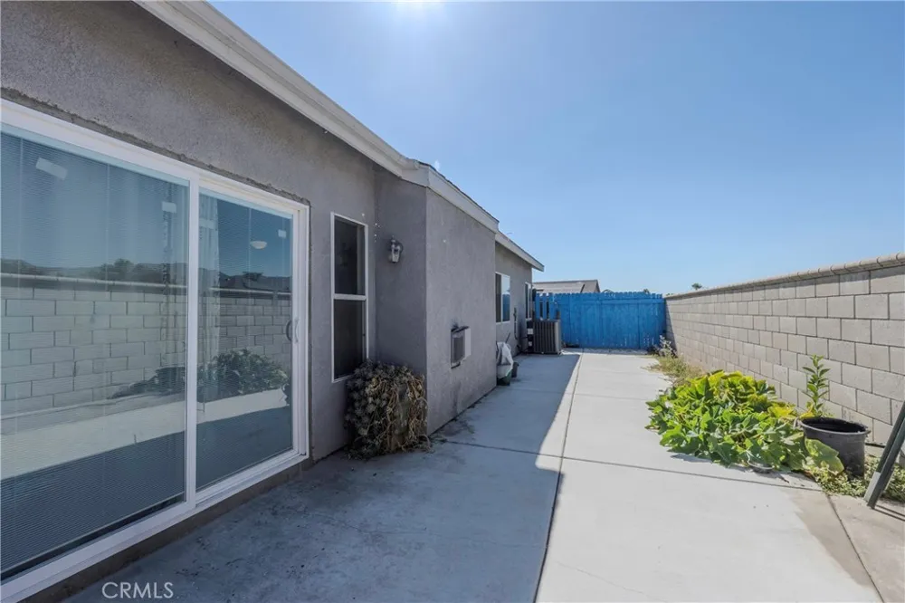 43714 Amazon Hemet, CA 92544