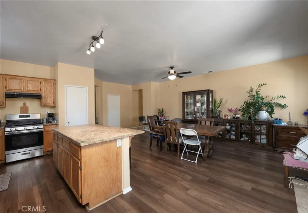 43714 Amazon Hemet, CA 92544