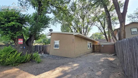 537 Crockett Lane