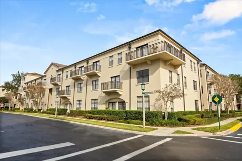 909 WATERSIDE LANE #307
