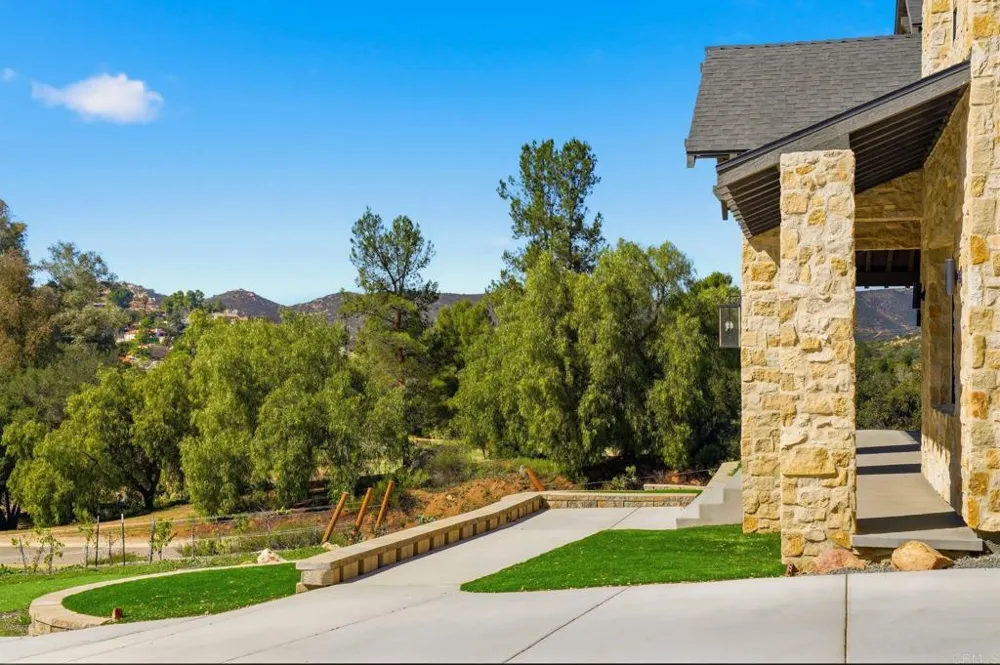 24321 Barona Mesa Road Ramona, CA 92065