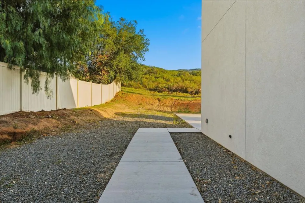 24321 Barona Mesa Road Ramona, CA 92065