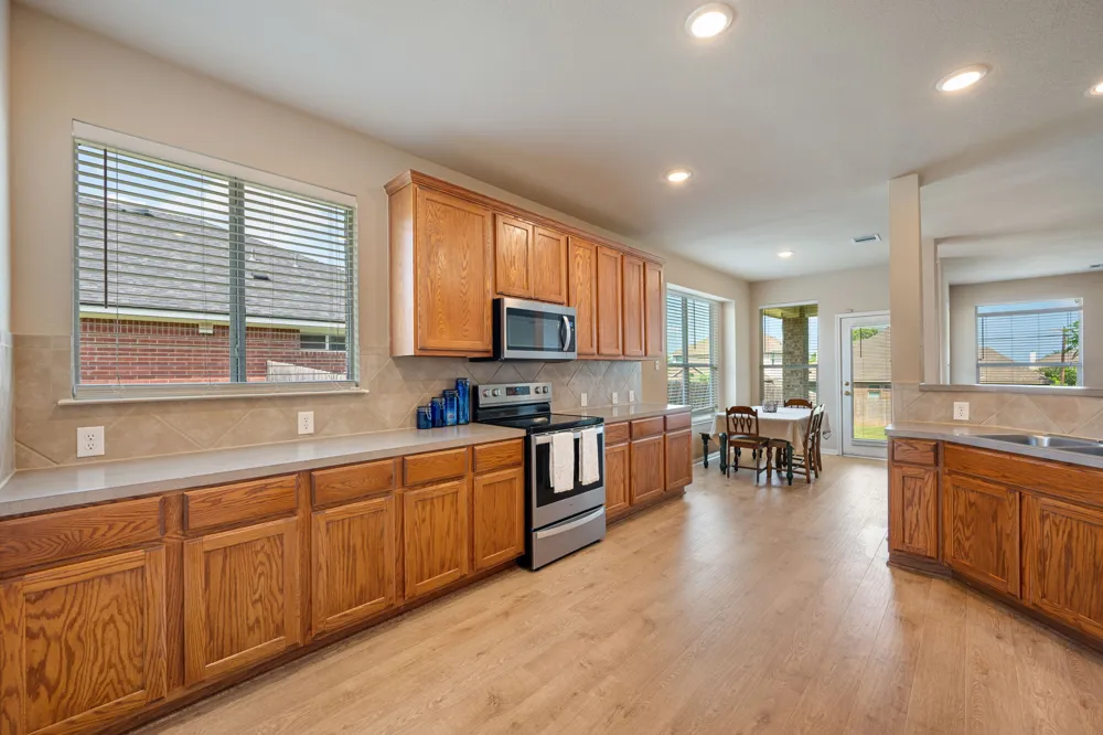 19609 Vilamoura Street Pflugerville, TX 78660