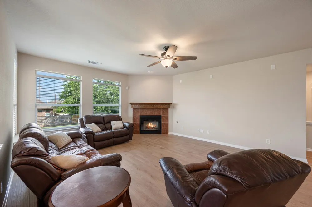 19609 Vilamoura Street Pflugerville, TX 78660