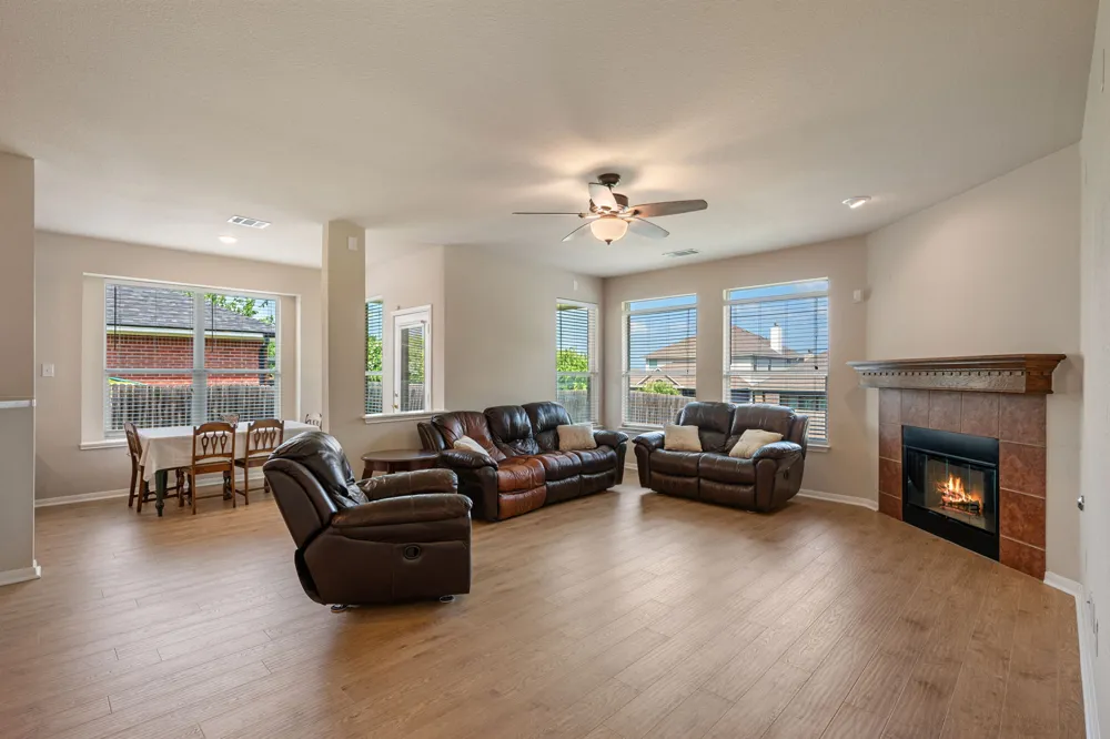 19609 Vilamoura Street Pflugerville, TX 78660