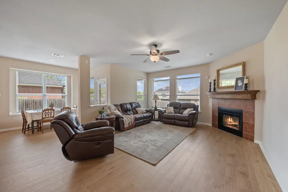 19609 Vilamoura Street Pflugerville, TX 78660