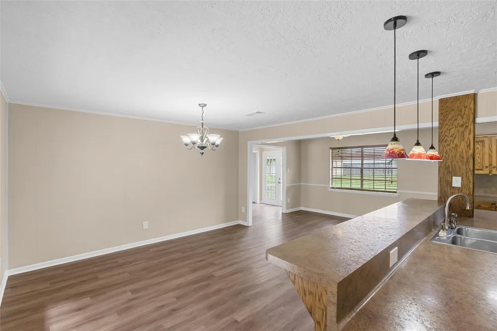 970 Martin Road Madisonville, TX 77864