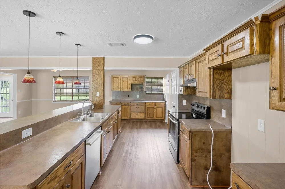 970 Martin Road Madisonville, TX 77864