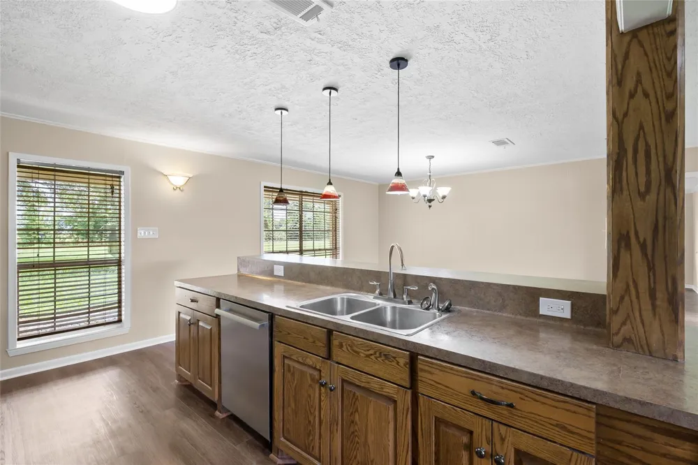970 Martin Road Madisonville, TX 77864