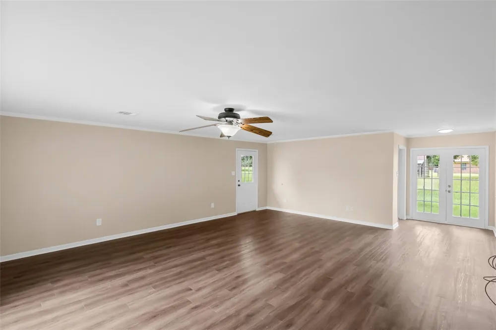 970 Martin Road Madisonville, TX 77864