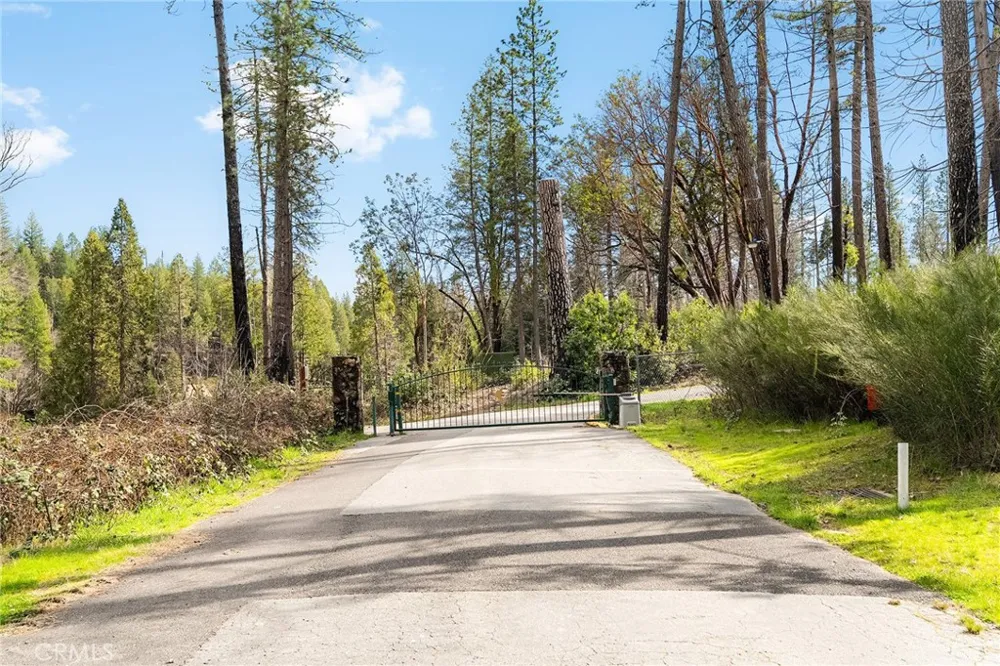 15 Toyon Trail Berry Creek, CA 95916