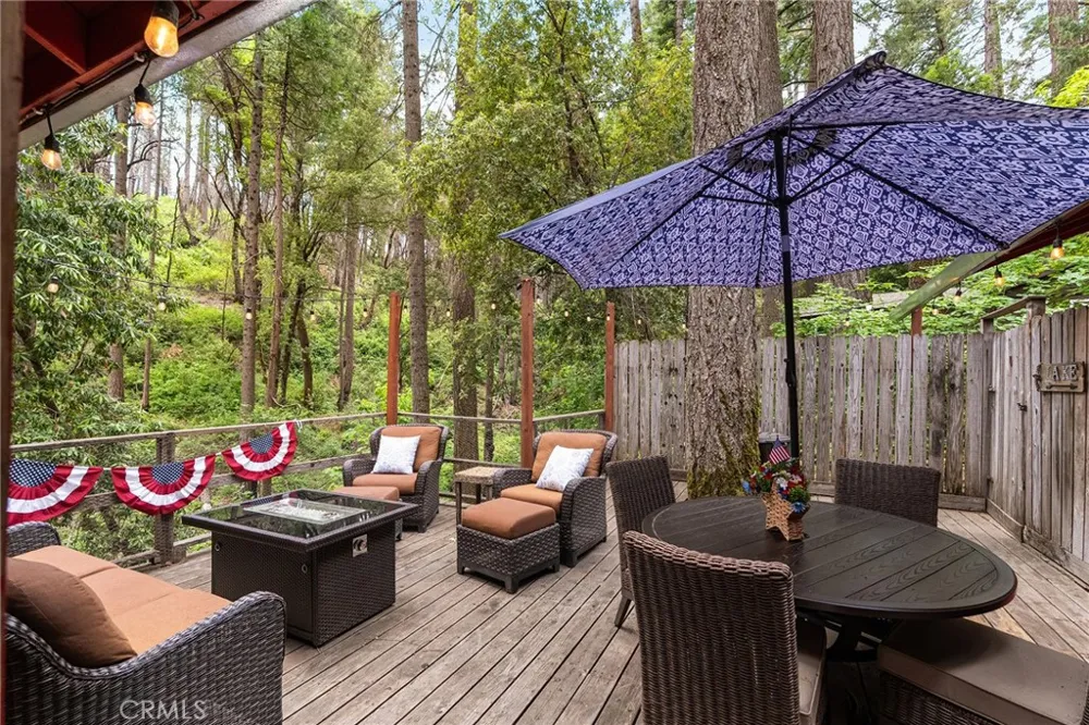 15 Toyon Trail Berry Creek, CA 95916