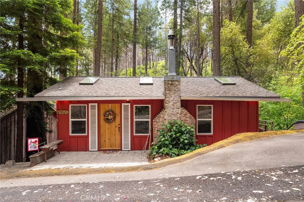 15 Toyon Trail Berry Creek, CA 95916