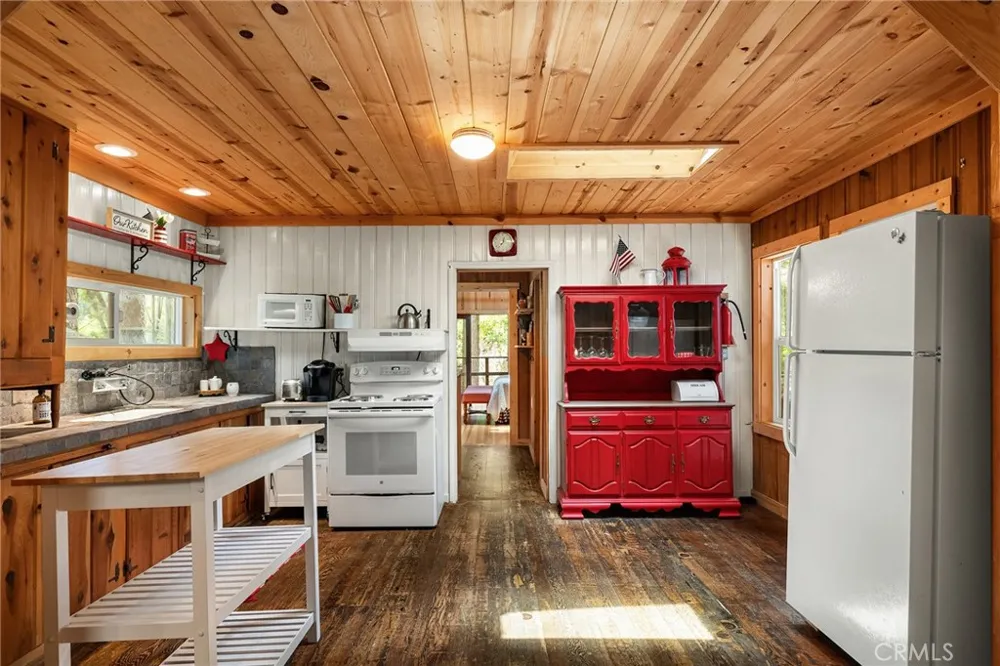 15 Toyon Trail Berry Creek, CA 95916