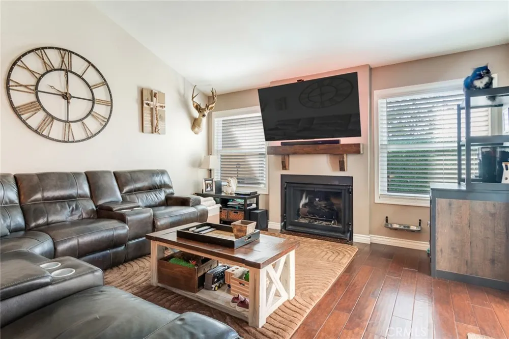 1182 Mountain Gate Upland, CA 91786