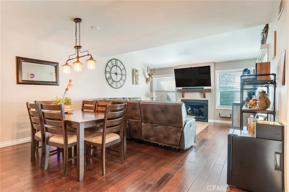 1182 Mountain Gate Upland, CA 91786