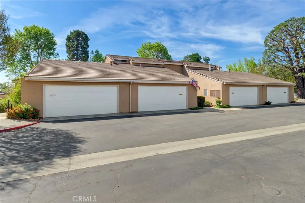 1182 Mountain Gate Upland, CA 91786