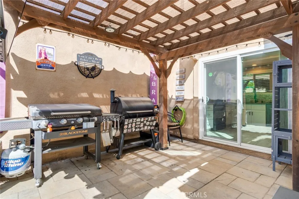 1182 Mountain Gate Upland, CA 91786