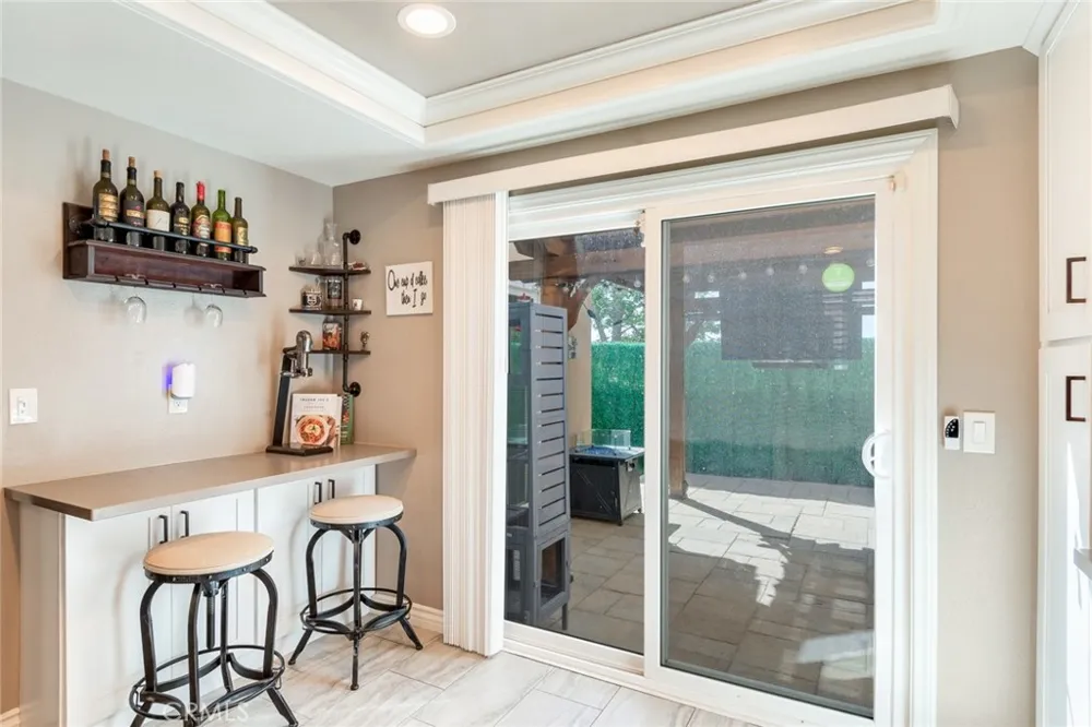 1182 Mountain Gate Upland, CA 91786